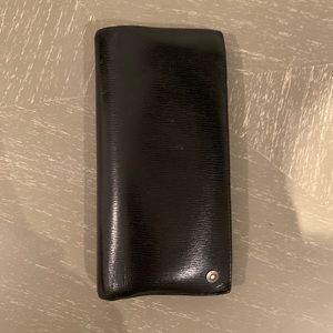 Women montblanc wallet!! 🖤